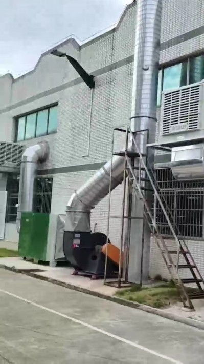 長(zhǎng)安2000平方廠房降溫,節(jié)能環(huán)保空調(diào)鮮風(fēng)機(jī)安裝